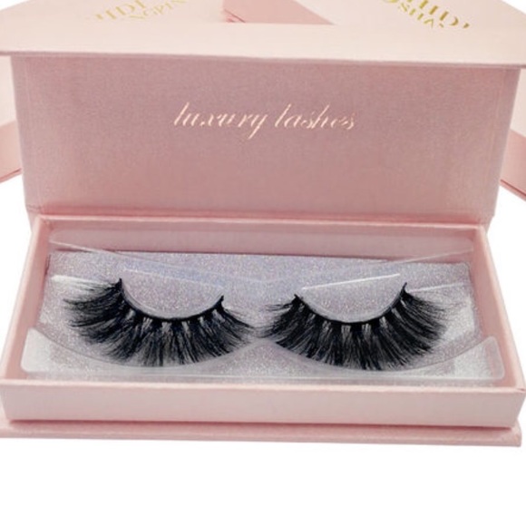 Other - 🔴✨Natural Long Mink Eye Lashes✨
